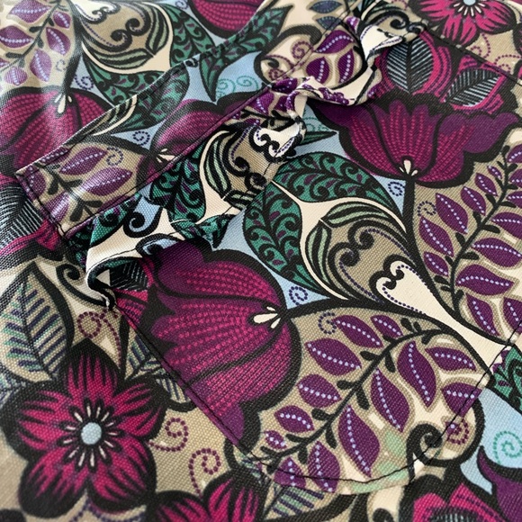 Adorable Floral Apron - Picture 3 of 10